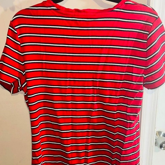 ✨ Preppy Tommy Hilfiger Red Striped Tee (XL) ✨ - Picture 6 of 6
